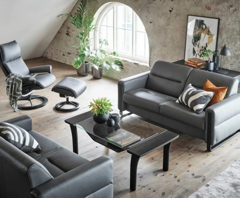 Stressless_Fiona_Wood_2+2_Pal_Rock_Black_Strl_Aura_Sign_top