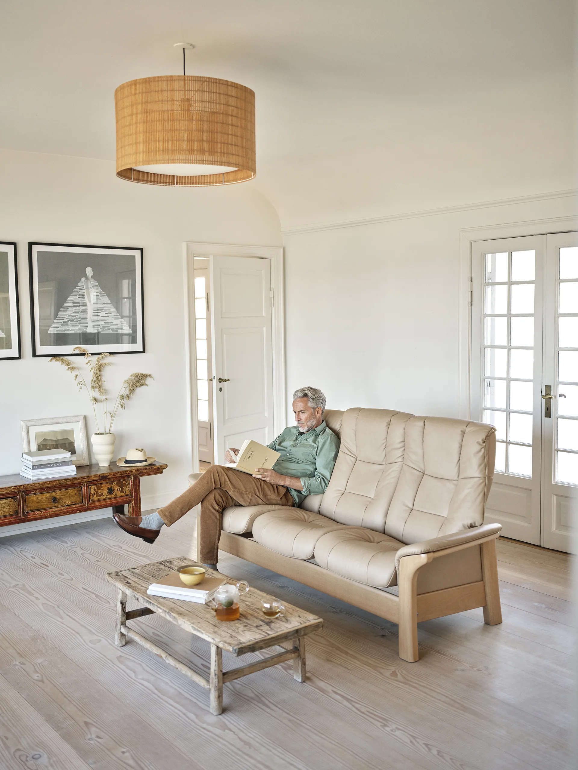 Stressless-Windsor-3s-high-Pal-Sand-Oak-model