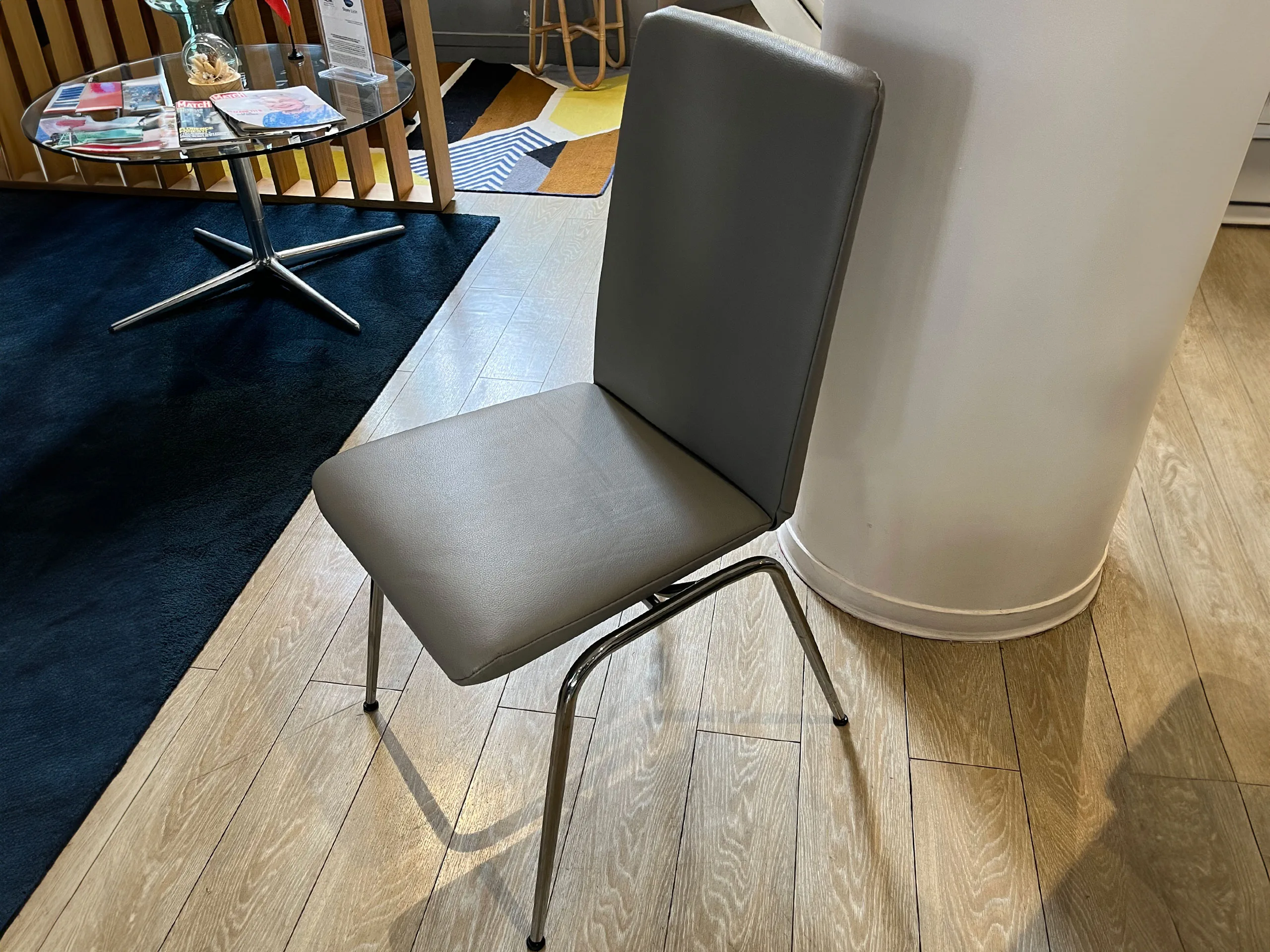 chaise-laurel